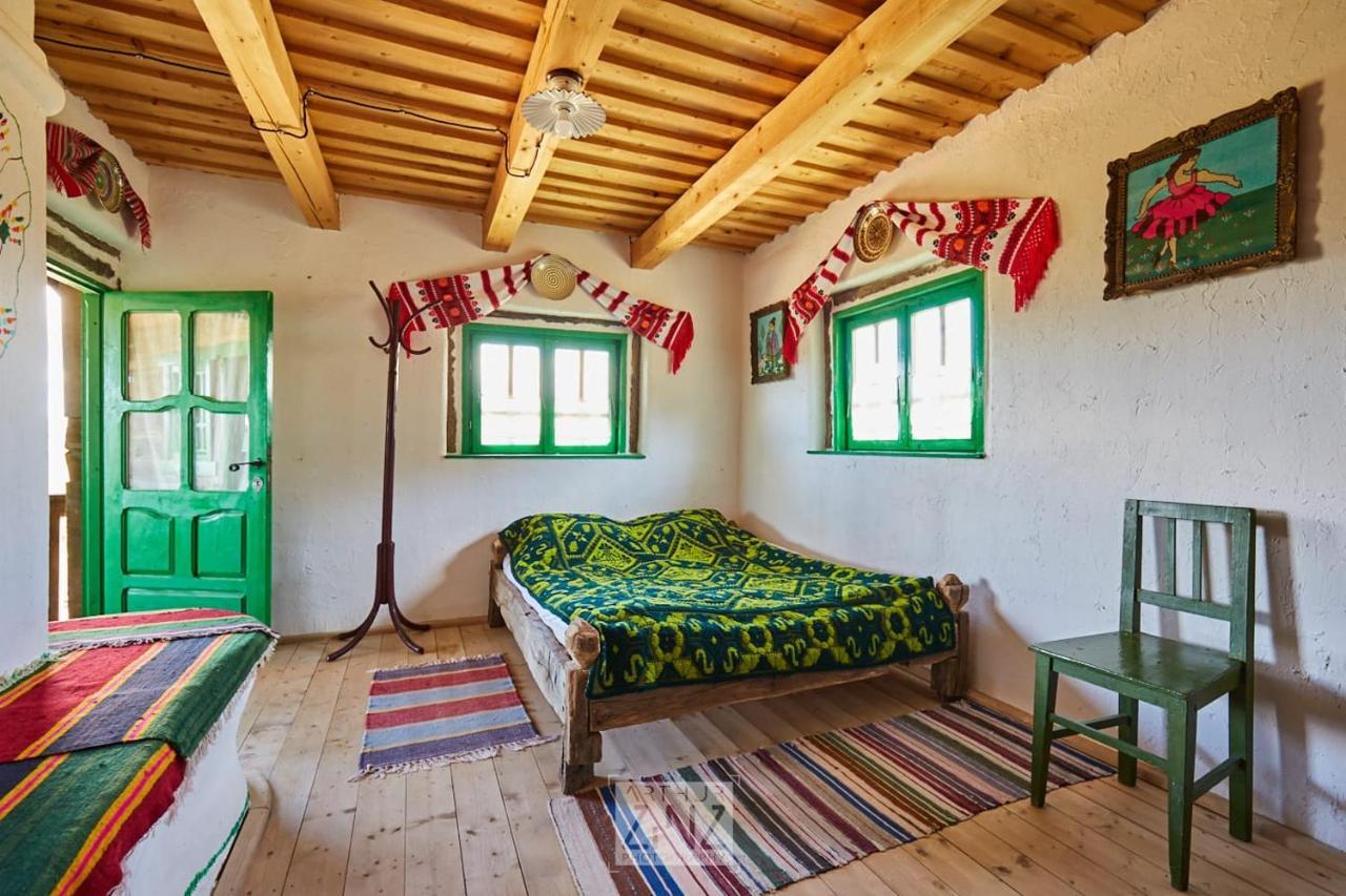 Casa Glod Pension Glod  Buitenkant foto